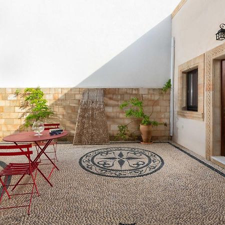 Villa Eleni With Hot Tub And Acropolis View リンドス エクステリア 写真