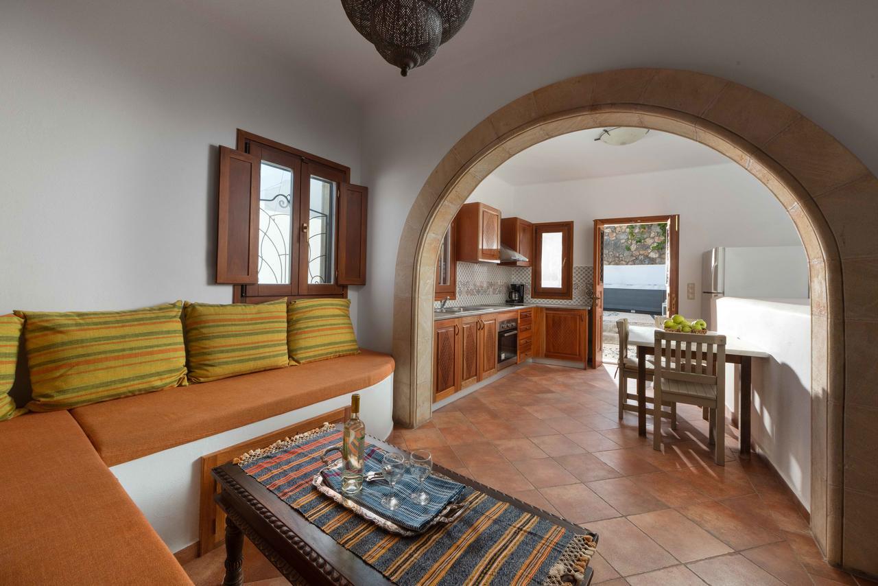 Villa Eleni With Hot Tub And Acropolis View リンドス エクステリア 写真
