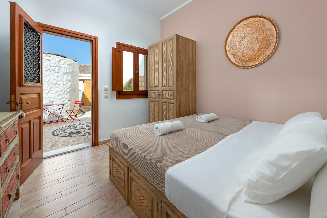 Villa Eleni With Hot Tub And Acropolis View リンドス エクステリア 写真